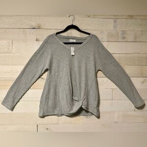 Women’s NWT Maurice’s sweater